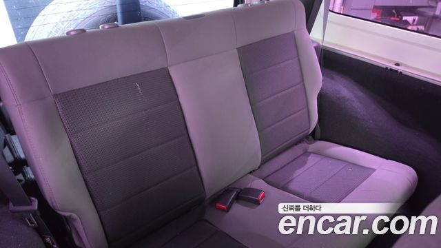 Jeep Wrangler 2010 — photo 29