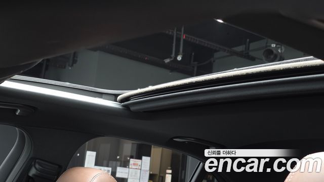 Mercedes-Benz E-Class 2023 — photo 25