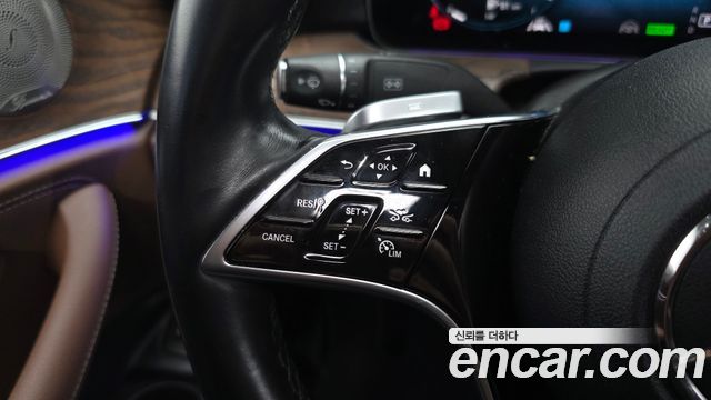 Mercedes-Benz E-Class 2023 — photo 29