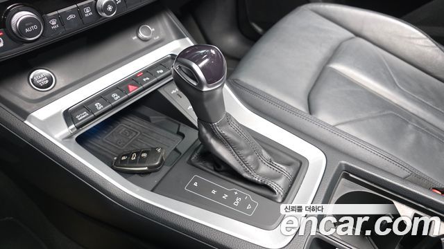 Audi Q3 2023 — photo 12
