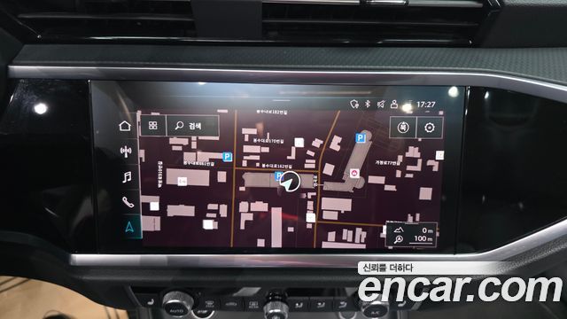 Audi Q3 2023 — photo 20