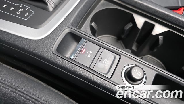 Audi Q3 2023 — photo 23