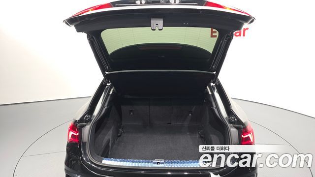 Audi Q3 2023 — photo 26