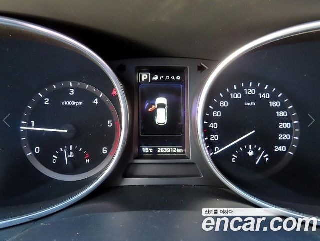 Hyundai Santafe 2017 — photo 9