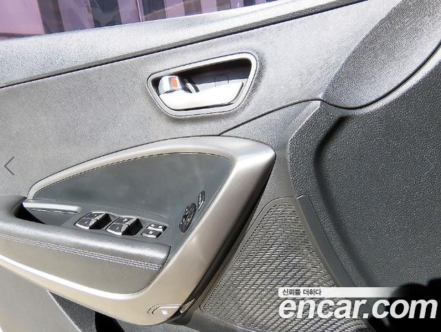 Hyundai Santafe 2017 — photo 11