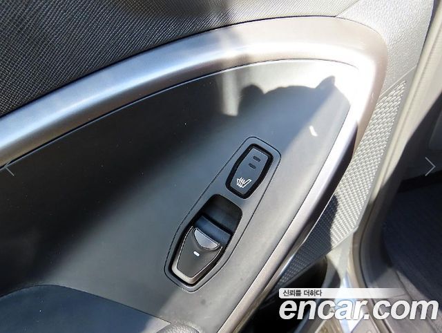 Hyundai Santafe 2017 — photo 17