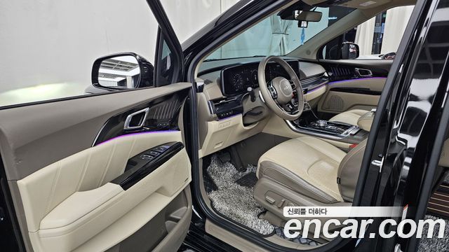 Kia Canival 2021 — photo 10