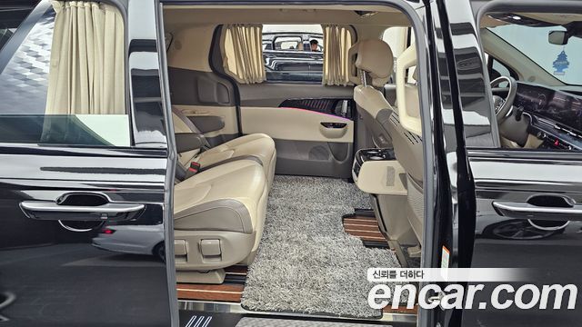 Kia Canival 2021 — photo 12
