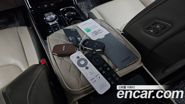 Kia Canival 2021 — photo 16