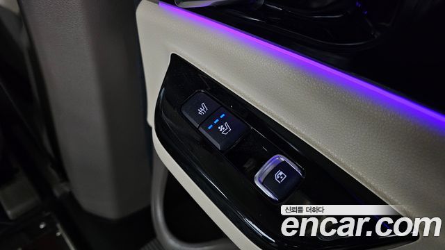 Kia Canival 2021 — photo 18