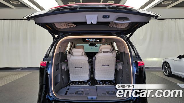 Kia Canival 2021 — photo 20