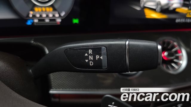 Mercedes-Benz CLS-Class 2019 — photo 12