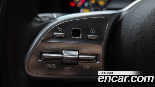 Mercedes-Benz CLS-Class 2019 — photo 24