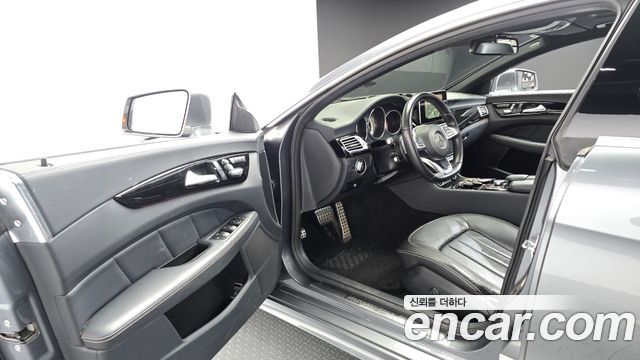 Mercedes-Benz CLS-Class 2017 — photo 10