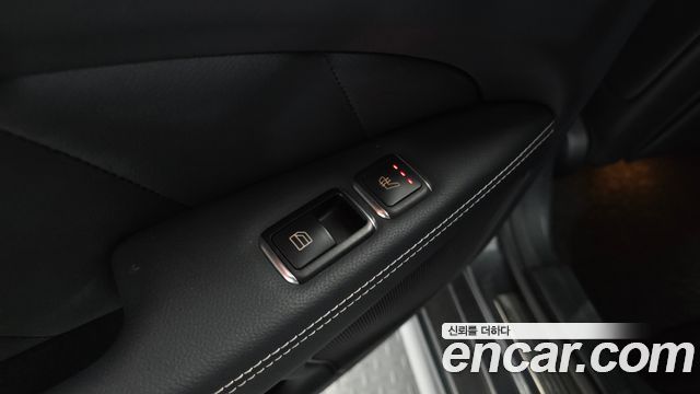 Mercedes-Benz CLS-Class 2017 — photo 20