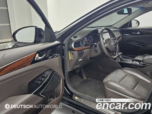 Kia K7 2016 — photo 11