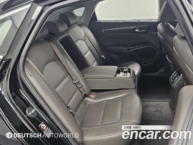 Kia K7 2016 — photo 12