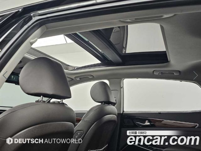 Kia K7 2016 — photo 18