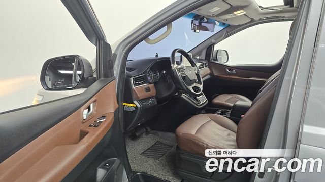 Hyundai Starex 2018 — photo 10
