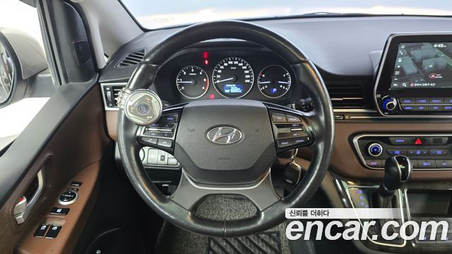Hyundai Starex 2018 — photo 14