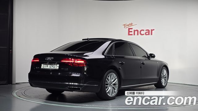 Audi A8 2015 — photo 2