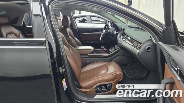 Audi A8 2015 — photo 11