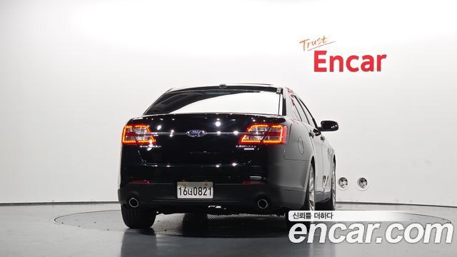 Ford Taurus 2016 — photo 4