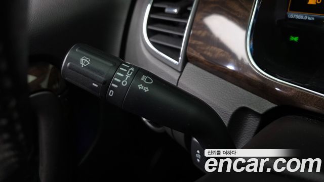 Ford Taurus 2016 — photo 27