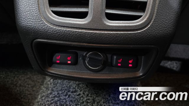 Ford Taurus 2016 — photo 31