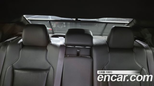 Ford Taurus 2016 — photo 32