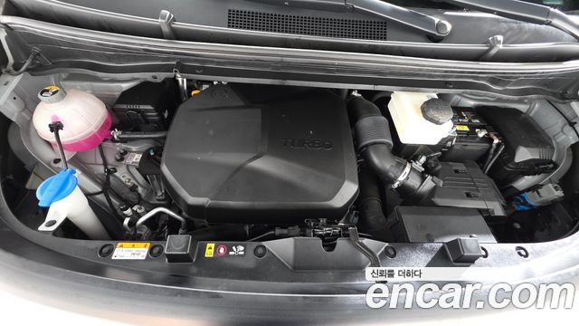 Hyundai Staria 2023 — photo 6