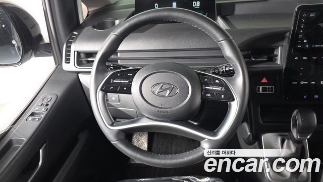 Hyundai Staria 2023 — photo 19