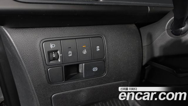Hyundai Staria 2023 — photo 24