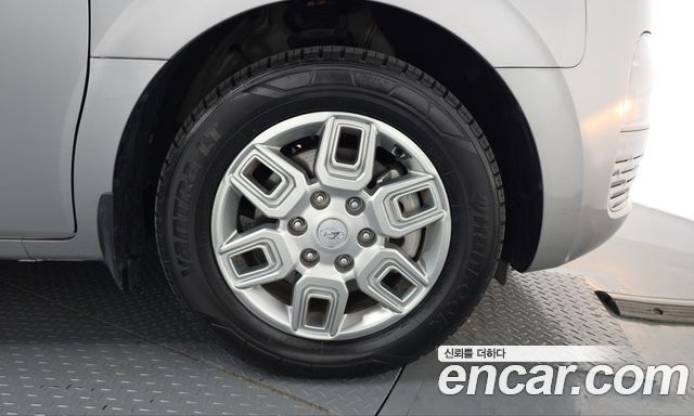 Hyundai Staria 2023 — photo 7