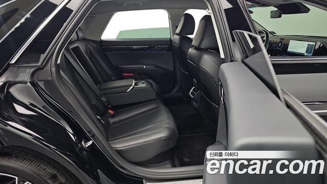 Hyundai Grandeur 2023 — photo 17