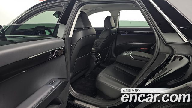 Hyundai Grandeur 2023 — photo 18