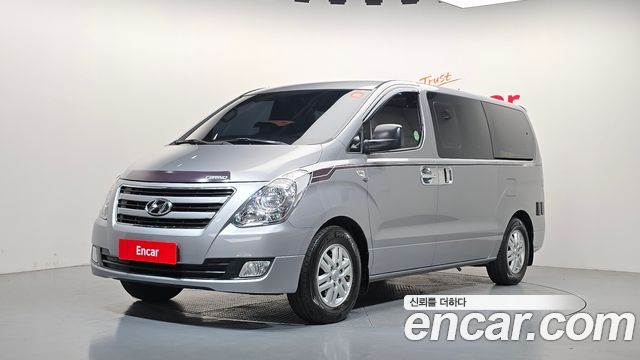 Hyundai Starex 2016 — photo 1