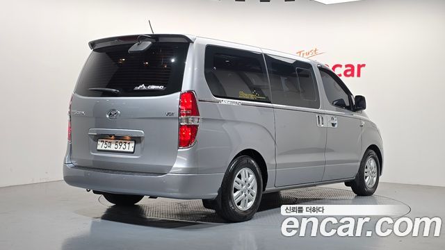 Hyundai Starex 2016 — photo 2