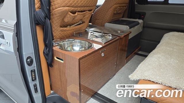 Hyundai Starex 2016 — photo 11