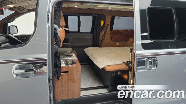 Hyundai Starex 2016 — photo 12