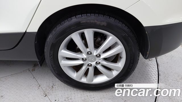 Hyundai Tucson 2010 — photo 18