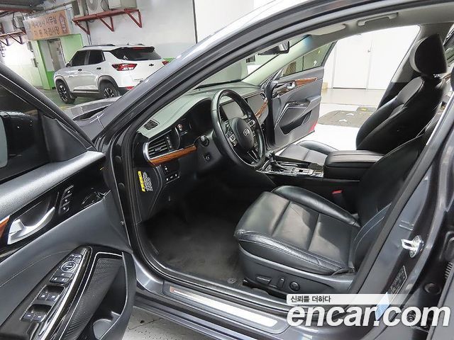 Kia K7 2017 — photo 12