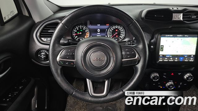 Jeep Renegade 2021 — photo 12