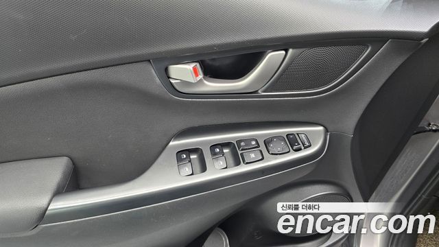 Hyundai Kona 2018 — photo 24