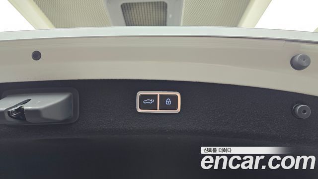 Genesis G80 2021 — photo 32