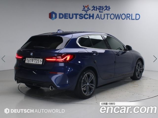 BMW 1-Series 2020 — photo 4