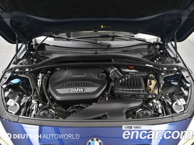BMW 1-Series 2020 — photo 6