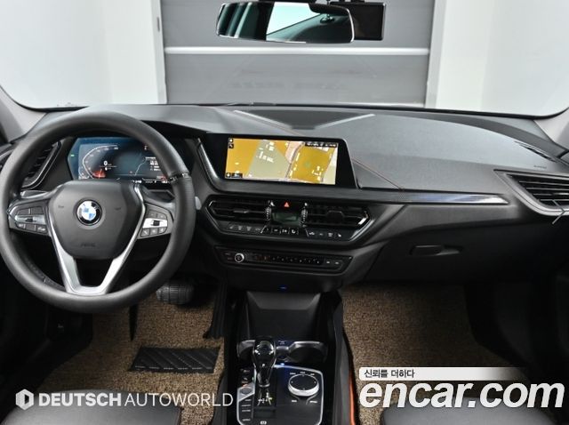 BMW 1-Series 2020 — photo 7