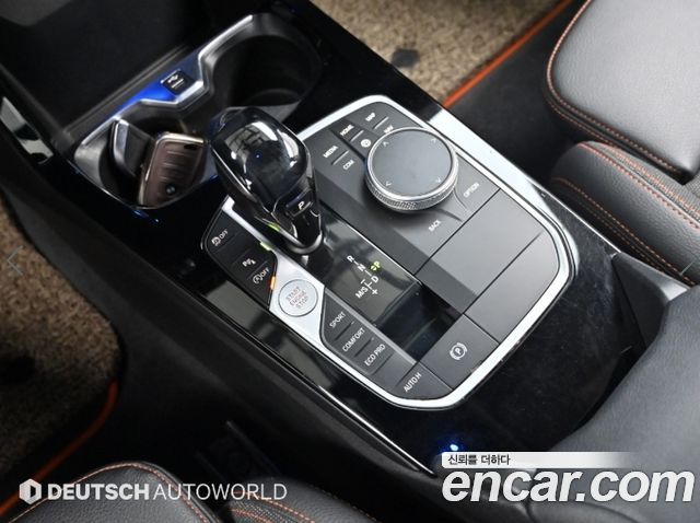 BMW 1-Series 2020 — photo 9