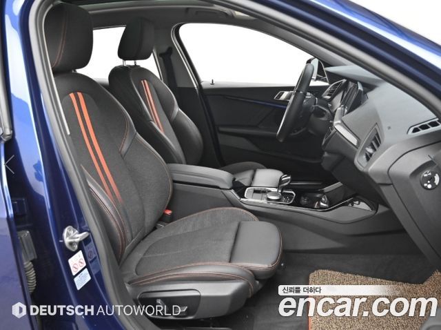 BMW 1-Series 2020 — photo 10